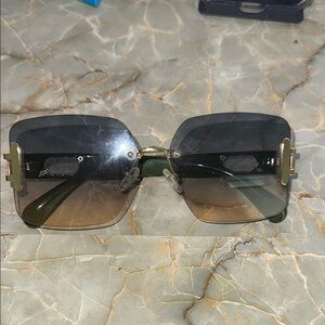 Green and Gold Rimless Sunglasses with Gradient Lenses